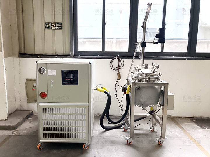 上?？婆d儀器與上海某塑料有限公司